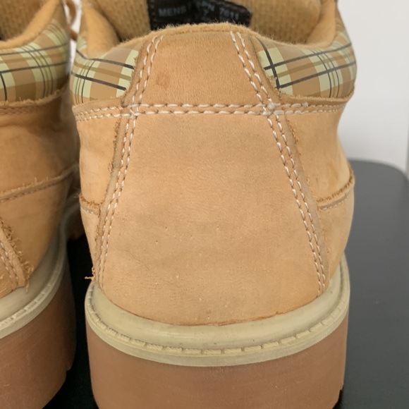 Men’s Lugz Boots. Size 7 - Picture 9 of 11